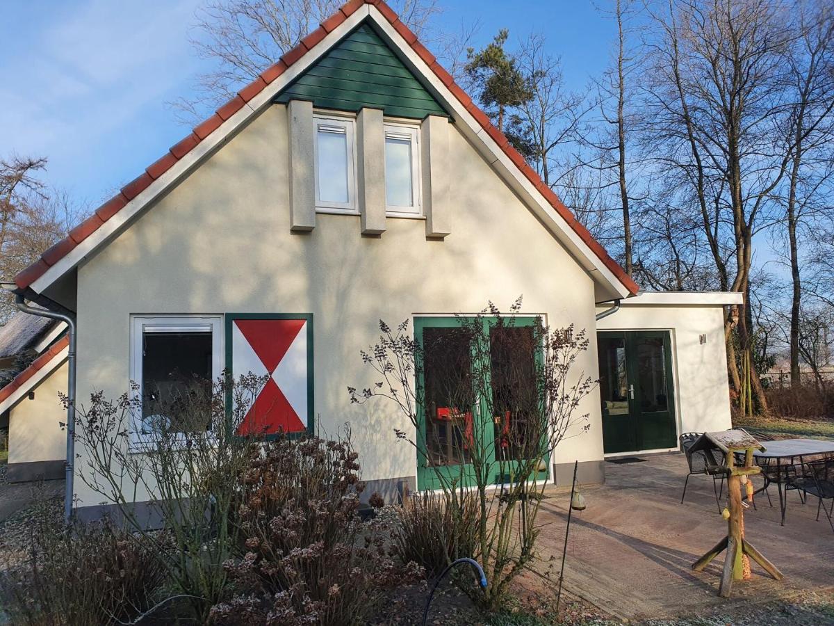 Villa With Spacious Garden Near Heeten Exteriér fotografie